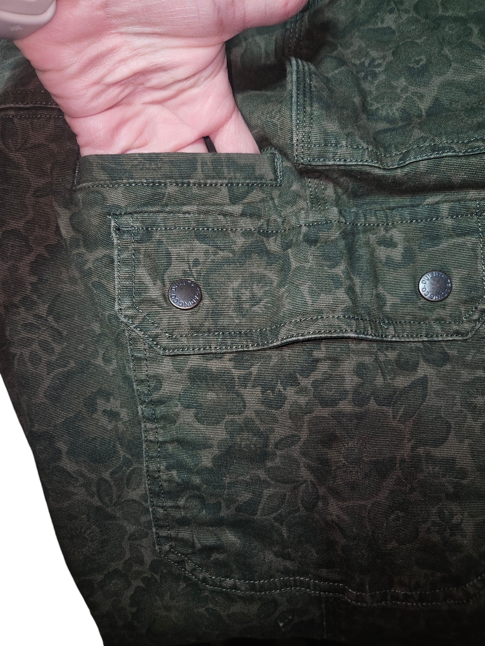Duluth Trading Co Fkex Fire Hose Olive Floral Camo Cargo Pants 14x29, 8 Pockets! - Picture 11 of 13